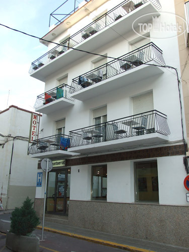 Hotel photo Montserrat 2*