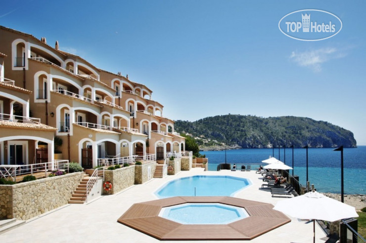 Hotelier's photos Bahia Suites Camp de Mar 4*