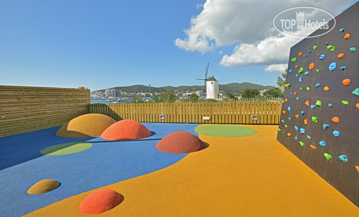 New photos from tourists Alua Hawaii Ibiza 4*