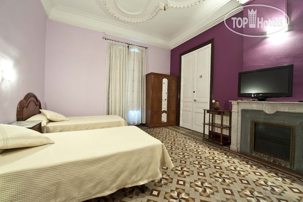New photos from tourists Hostal Girona 2*