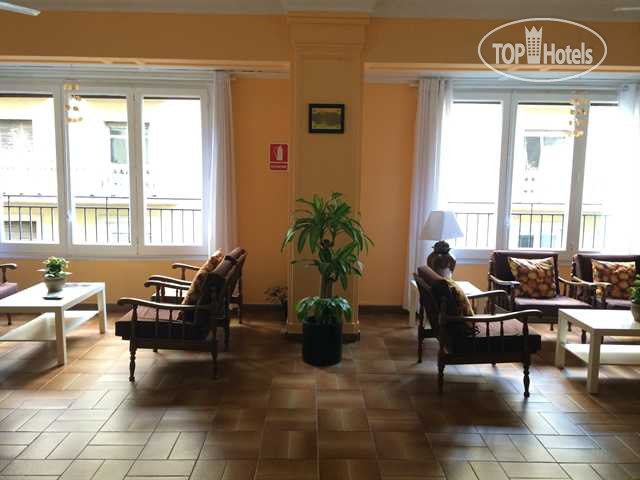 Hotelier's photos Valls Hostal 1*