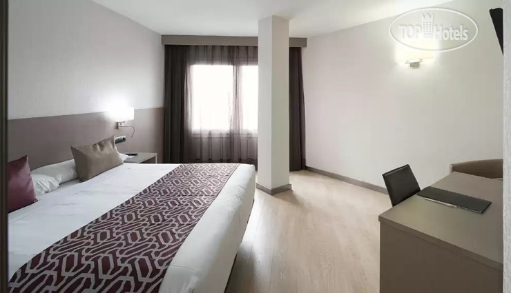 Hotelier's photos Catalonia Park Guell 3*