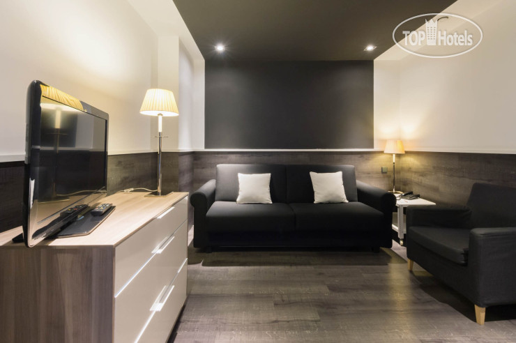 Hotel photo Paral.Lel 2*