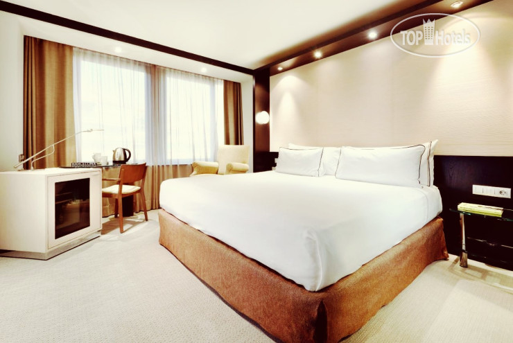 New photos from tourists Melia Barcelona Sarria 5*