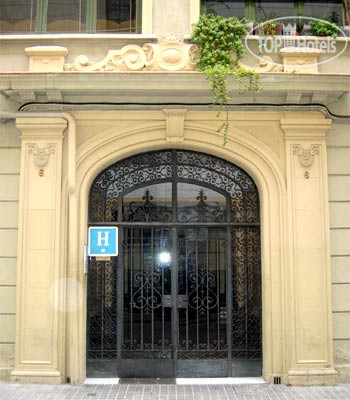 New photos from tourists Lyon 1*