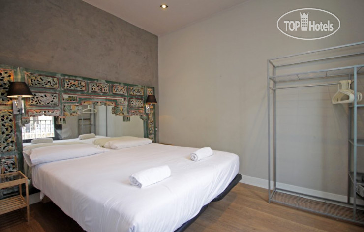 Hotel photo AinB Eixample-Miro Apartments 