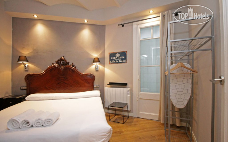 Hotel photo AinB Eixample-Miro Apartments 