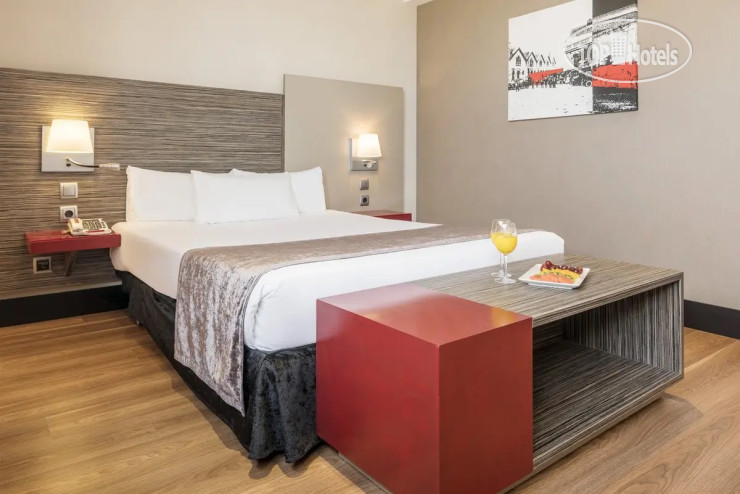 Hotel photo ILUNION Barcelona 4*