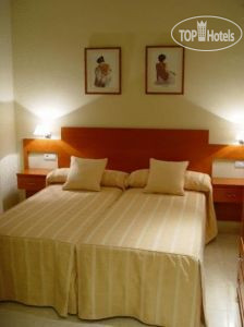 Hotelier's photos Forum Hostal Villa del Rio 1*
