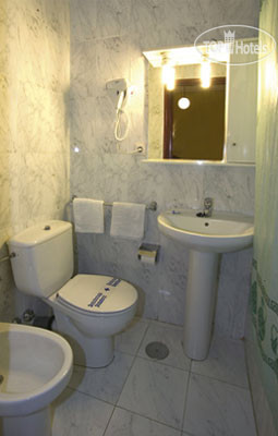 New photos from tourists Hostal la Perla Asturiana 2*