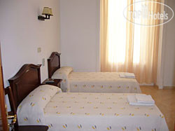 Hotel photo Hostal Condestable 2*