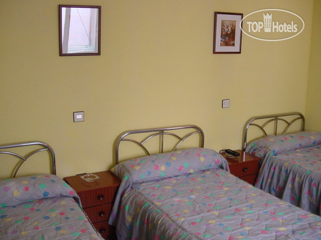 Hotel photo Hostal Chelo 2*