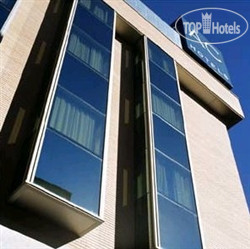 Hotel photo AC Los Vascos 3*