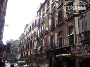 Hotelier's photos Hostal El Catalan 2*