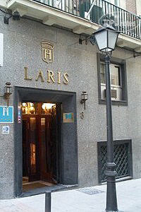 Hotel photo Hostal Laris 3*