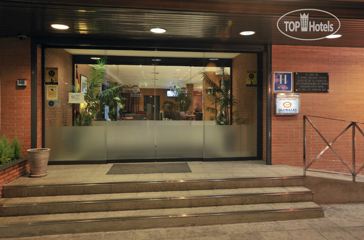 Hotel photo Globales de los Reyes 3*