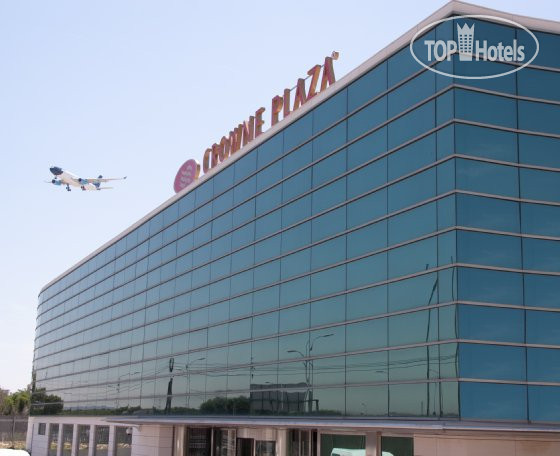 Фото Crowne Plaza Madrid Airport