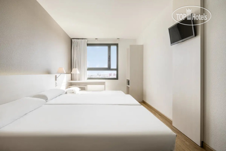 Hotel photo ILUNION Valencia 3 3*