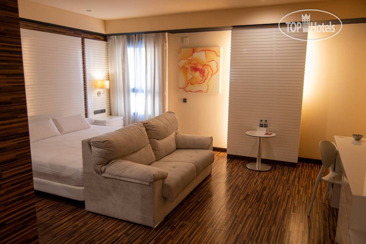Hotel photo Hotel Malaga Nostrum 3*