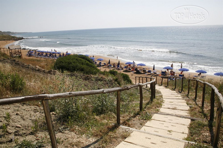Hotel photo Villaggio L Oasi 4*