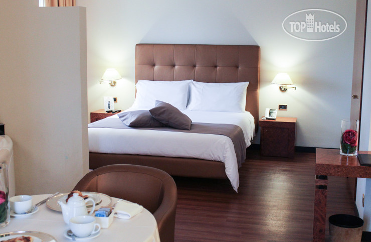 Hotel photo De La Ville Hotel  4*