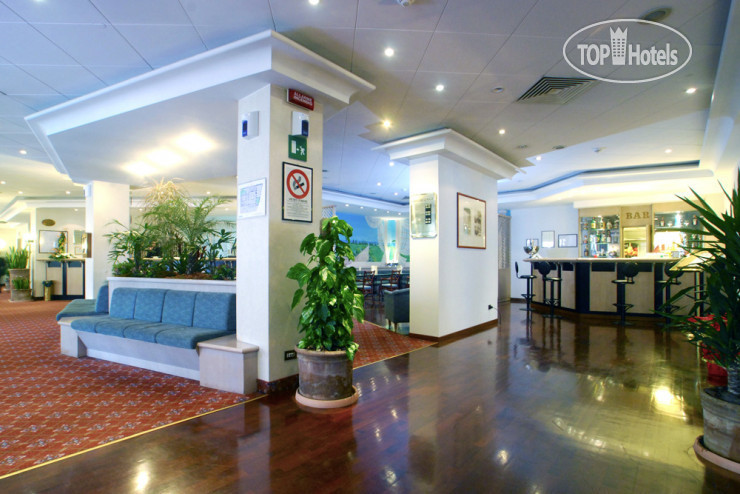 Hotelier's photos Royal Caserta Hotel 4*