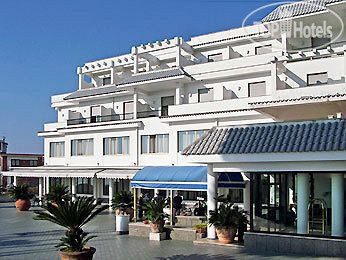 Hotelier's photos Mercure Napoli Sud Sakura 4*