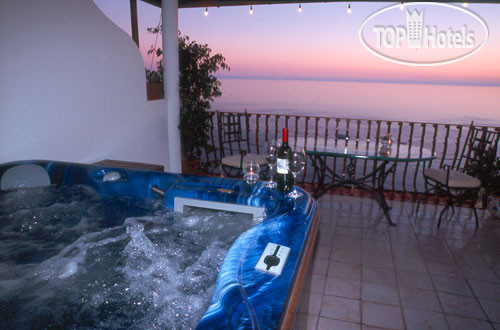 Hotelier's photos Eden Roc Suites Hotel Positano 4*