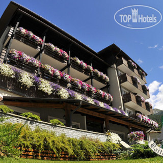 Фото Baita dei Pini Hotel Bormio