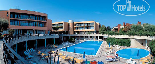 Hotel photo Holiday 3*