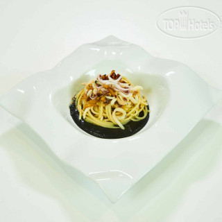 Фото Garden Hotel 