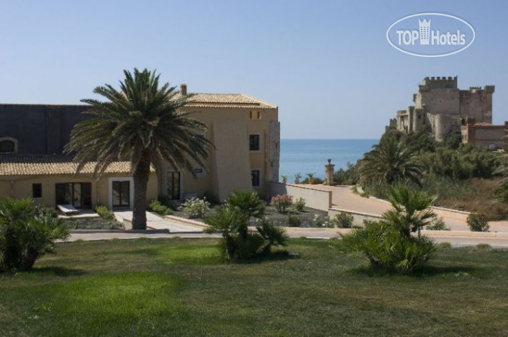 Фото Falconara Charming House & Resort
