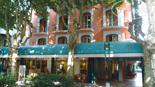 Hotelier's photos Aris 4*