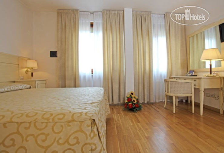 New photos from tourists Grand Hotel Duomo 4*