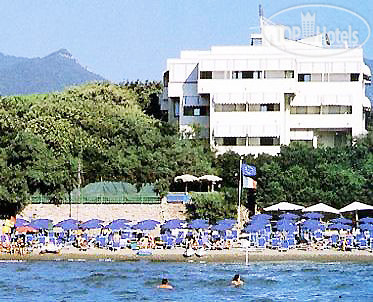 Hotelier's photos Villa Lo Scoglietto San Vincenzo 3*