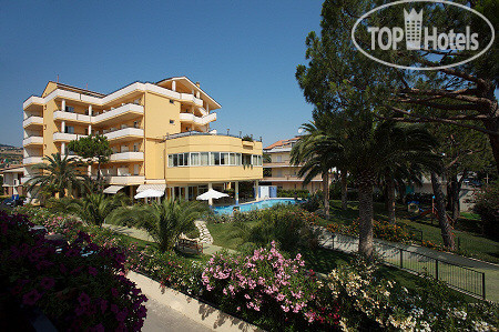 Hotelier's photos Green Park hotel Tortoreto Lido 3*