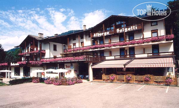 Hotelier's photos Salgetti hotel San Martino di Castrozza 3*
