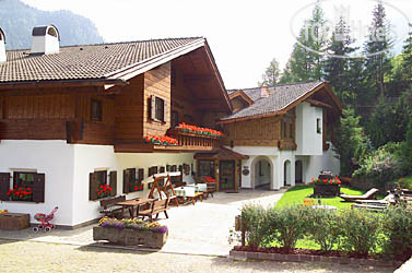 New photos from tourists Uhrerhof-Deur 4*