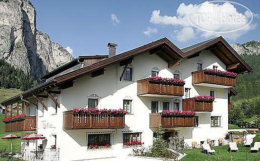 Hotelier's photos Residence Cesa Rivers Selva Gardena 3*