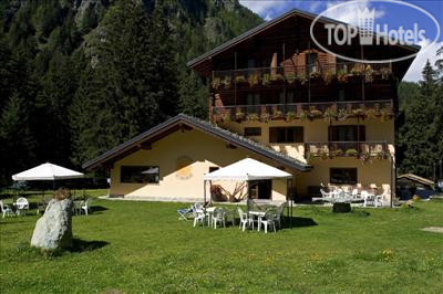 Hotelier's photos Charmant Petit 3*