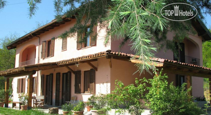 Hotelier's photos Cascina Ciapilau B&B