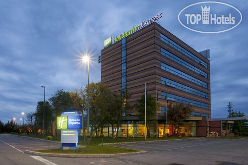 Hotel photo Holiday Inn Express Langhe Cherasco 3*