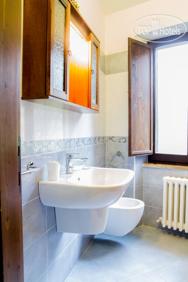 Новые добавленные фото туристов  All'Ombra Di San Damiano B&B  