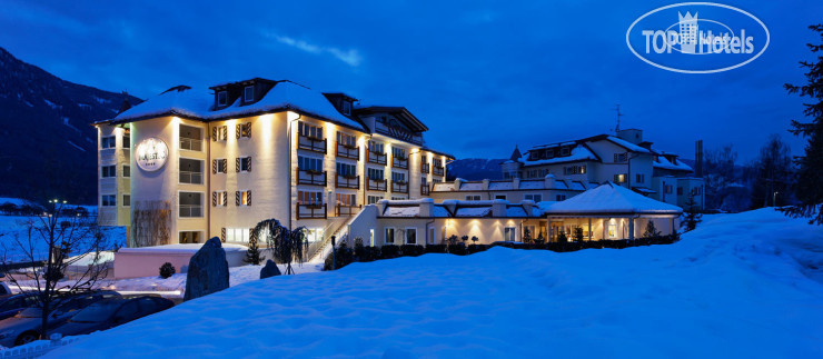 Hotelier's photos Alpine Majestic Wellness Resort 4*