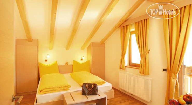 New photos from tourists Residence Runcac
