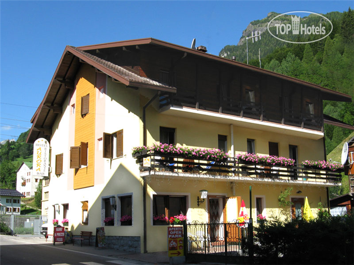 Hotelier's photos Aurora Hotel Marmolada 2*
