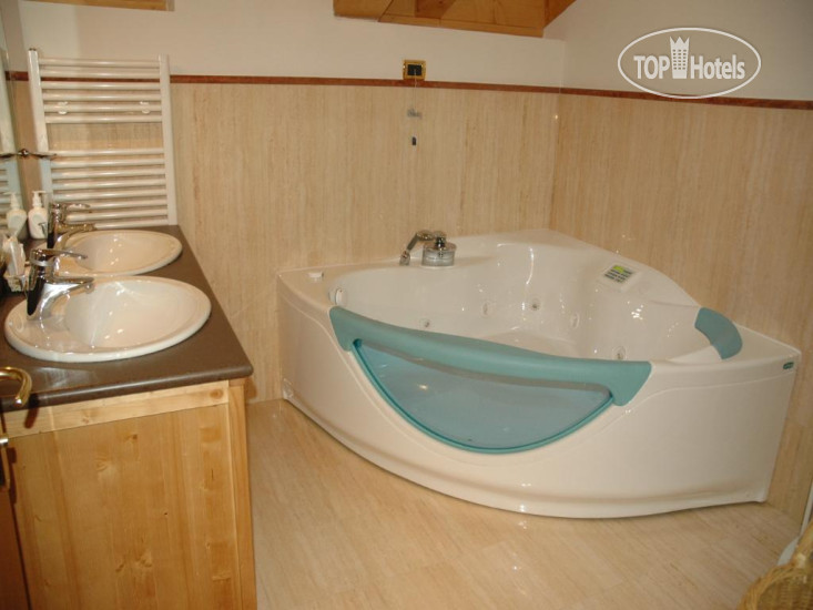New photos from tourists All'Imperatore hotel Madonna di Campiglio 4*