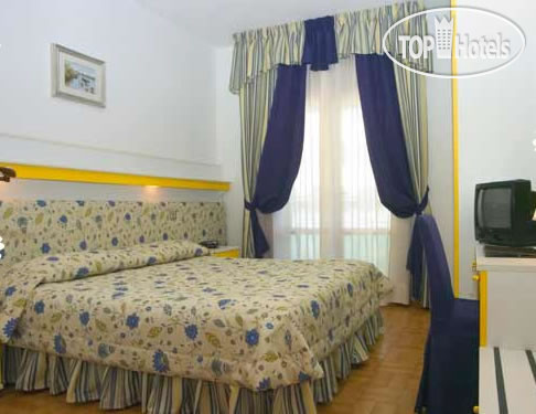 New photos from tourists Cavalieri Palace 4*