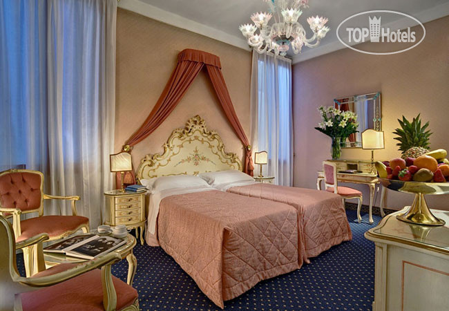 New photos from tourists Rialto Venezia 4*