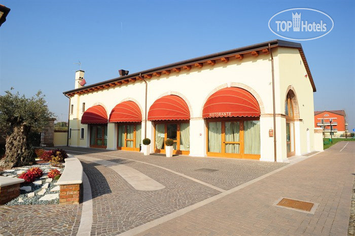Hotelier's photos Antica Corte Marchesini 3*